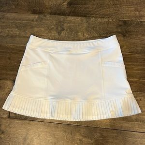 Inform 13 1/2 in tennis skirt